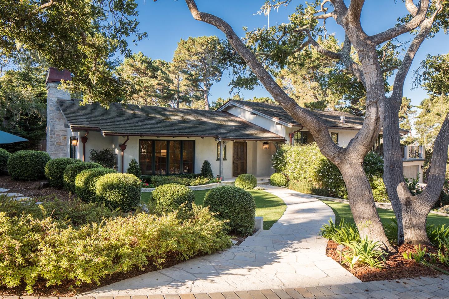 25690 Hatton Road Carmel, CA 93923 - Photo 2 of 41 Gallery Image 2
