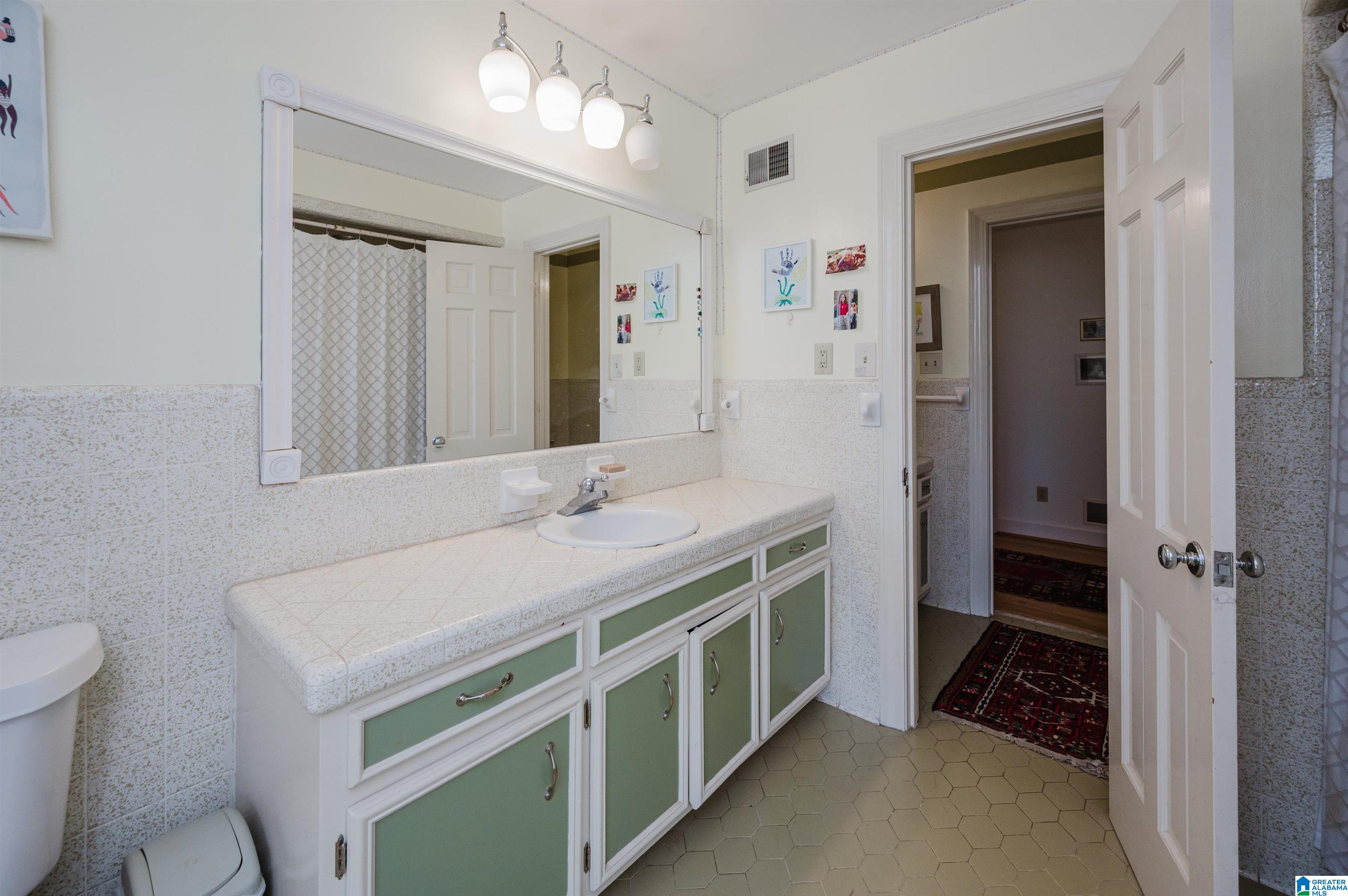 3757 Rockhill Road Birmingham, AL 35223 - Photo 29 of 50