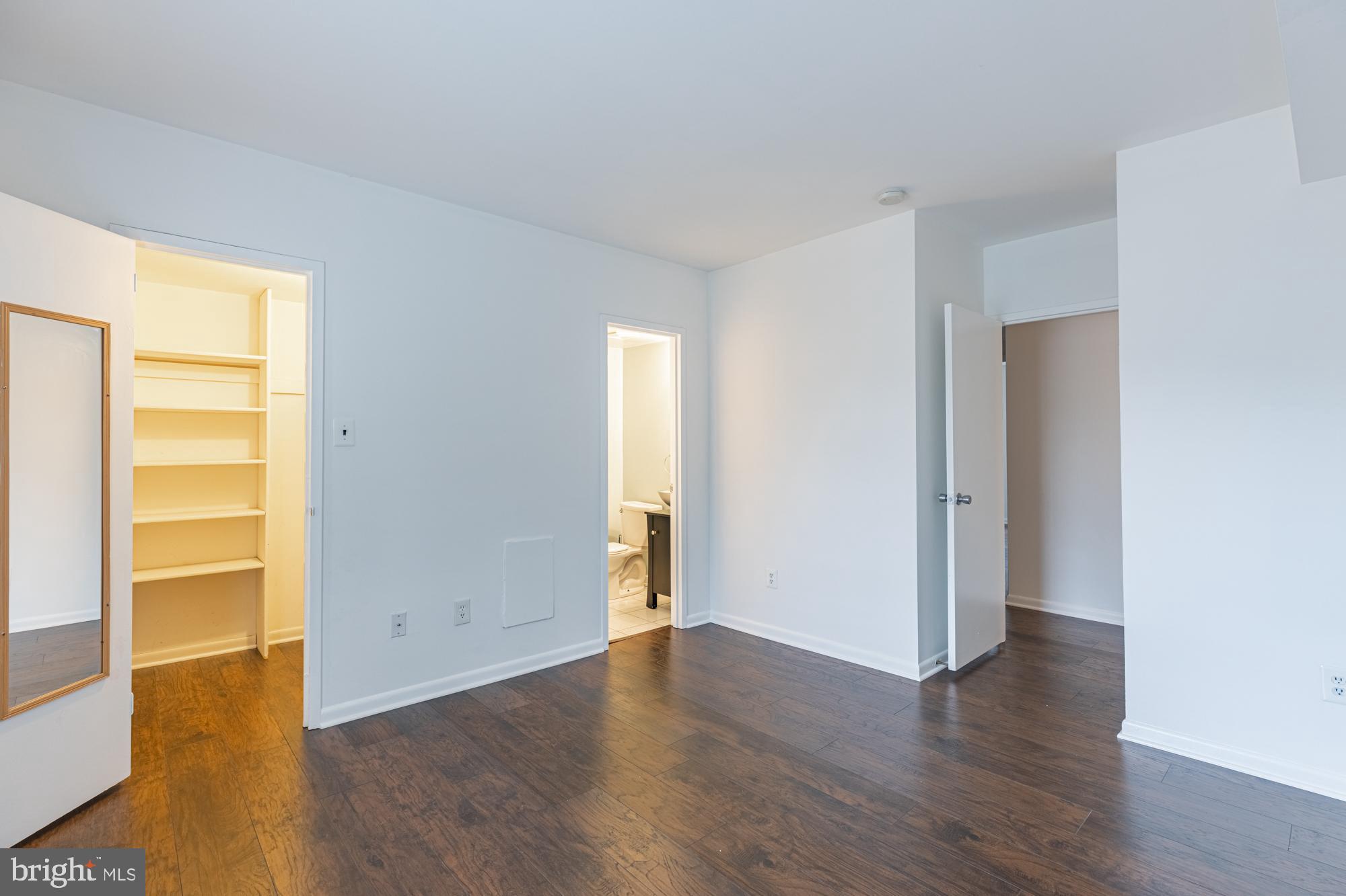 11603 Stoneview Square, Unit 21C Reston, VA 20191 - Photo 8 of 30 Move-in ready! Everything has been done for you