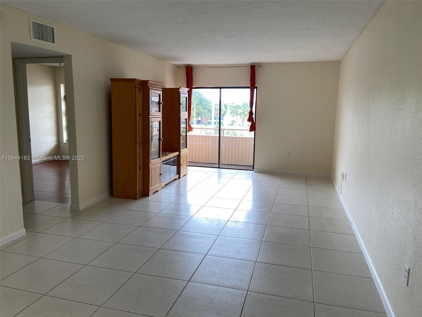 17530 Northwest 68th Avenue, Unit C3012 Hialeah, FL 33015 - Photo 2 of 11