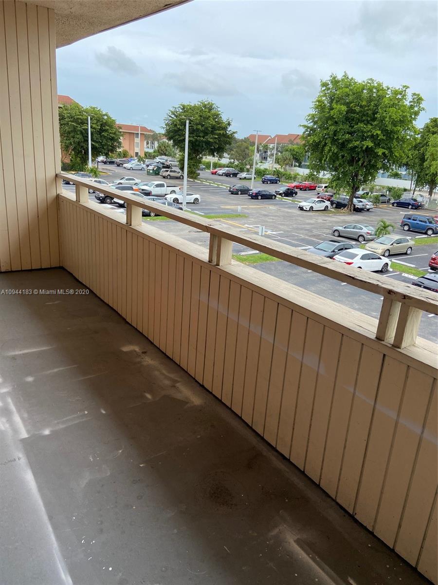 17530 Northwest 68th Avenue, Unit C3012 Hialeah, FL 33015 - Photo 6 of 11