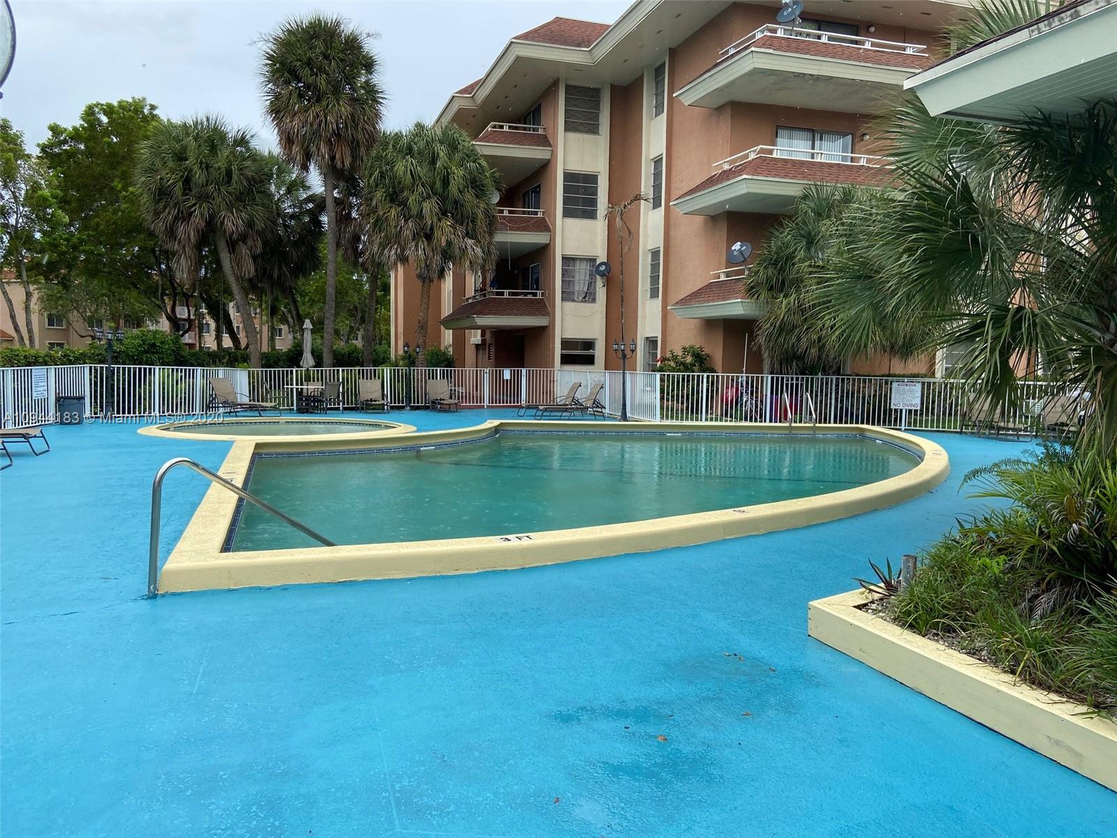 17530 Northwest 68th Avenue, Unit C3012 Hialeah, FL 33015 - Photo 7 of 11
