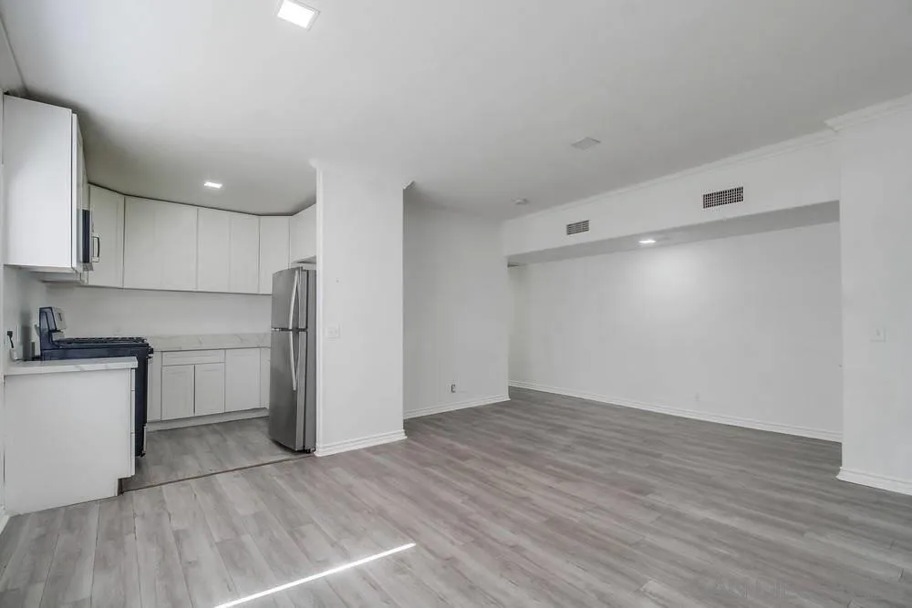734-738 Grand Avenue Spring Valley, CA 91977 - Photo 4 of 22 2 bedroom 2 Bathrooms