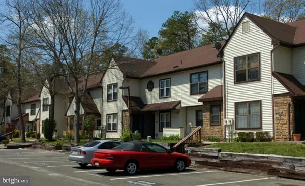 $1,600 | 3016 Ivy Bush Court, Unit 9, Mays Landing, NJ 08330