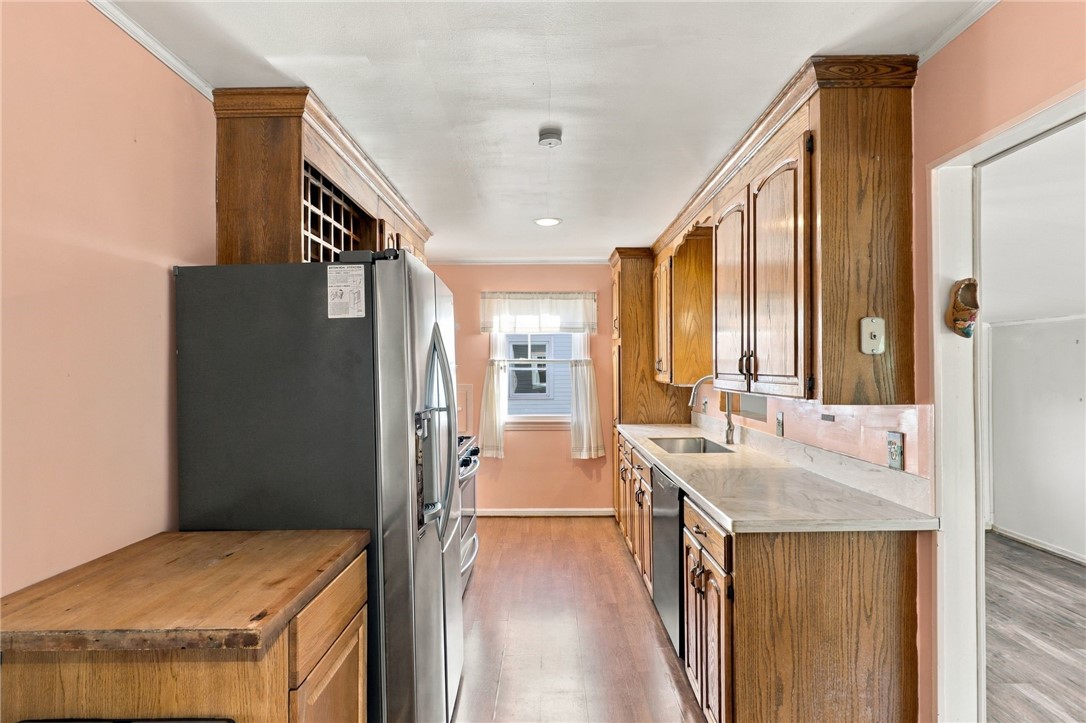 325 Brandon Road Irondequoit, NY 14622 - Photo 8 of 30 Gallery Image 8