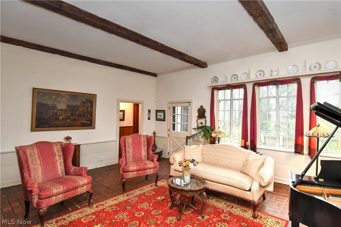 37599 Cedar Road Gates Mills, OH 44040 - Photo 3 of 34 Gallery Image 3