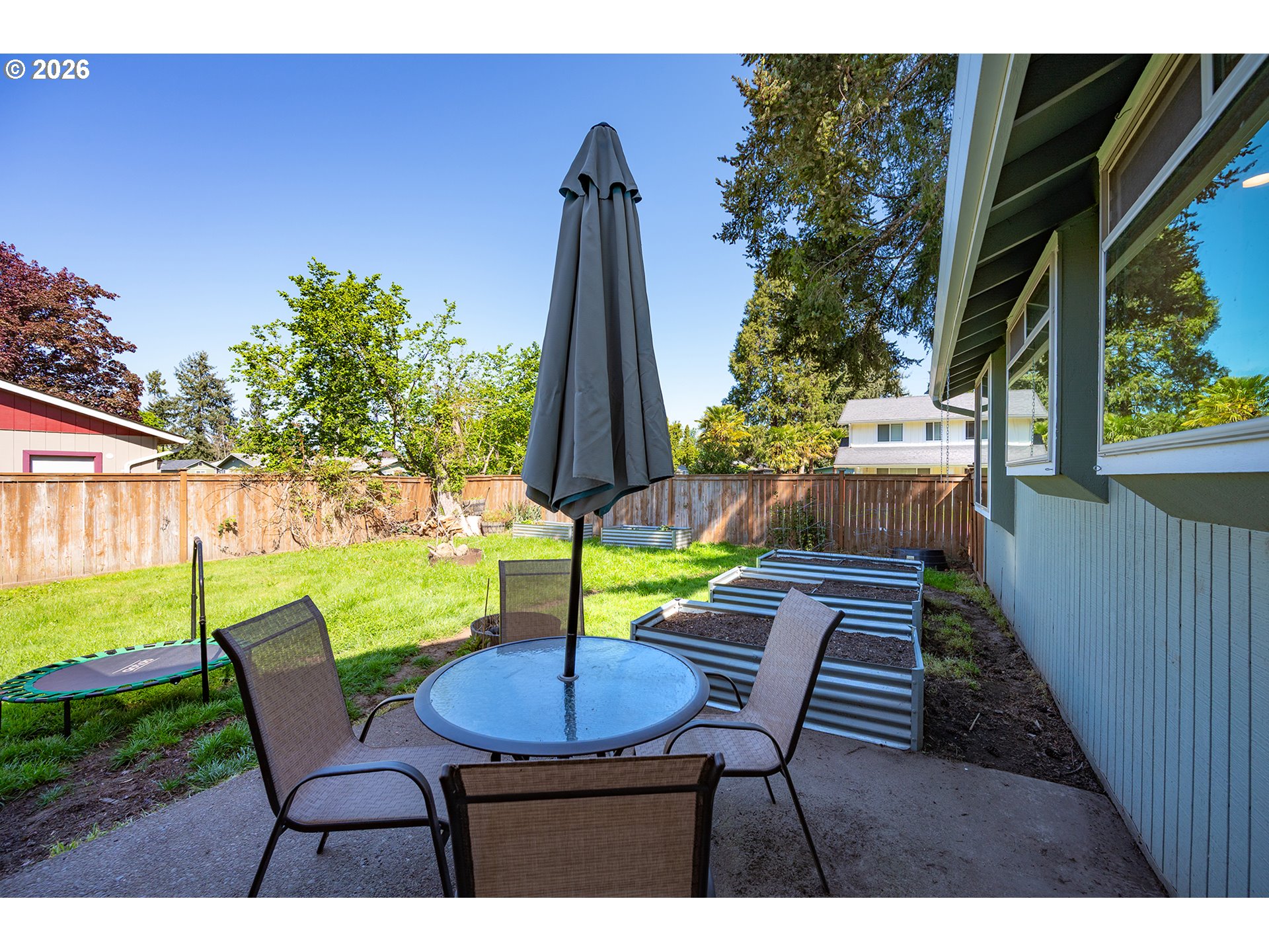 690 71st Street Springfield, OR 97478 - Photo 26 of 38