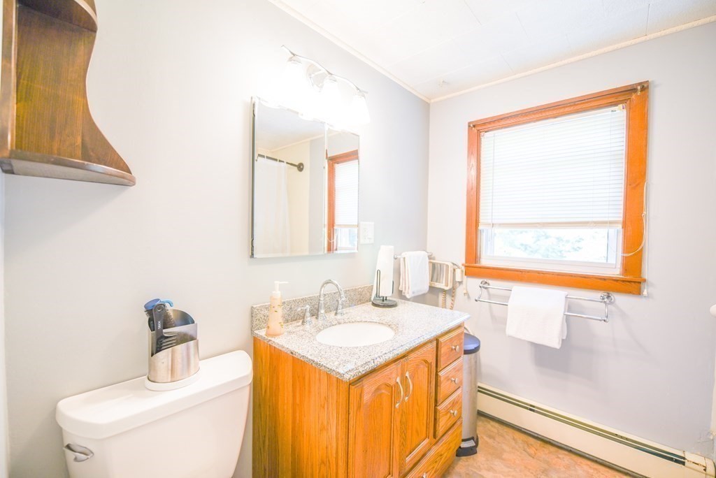 375 Main Street Townsend, MA 01474 - Photo 11 of 22 Gallery Image 11