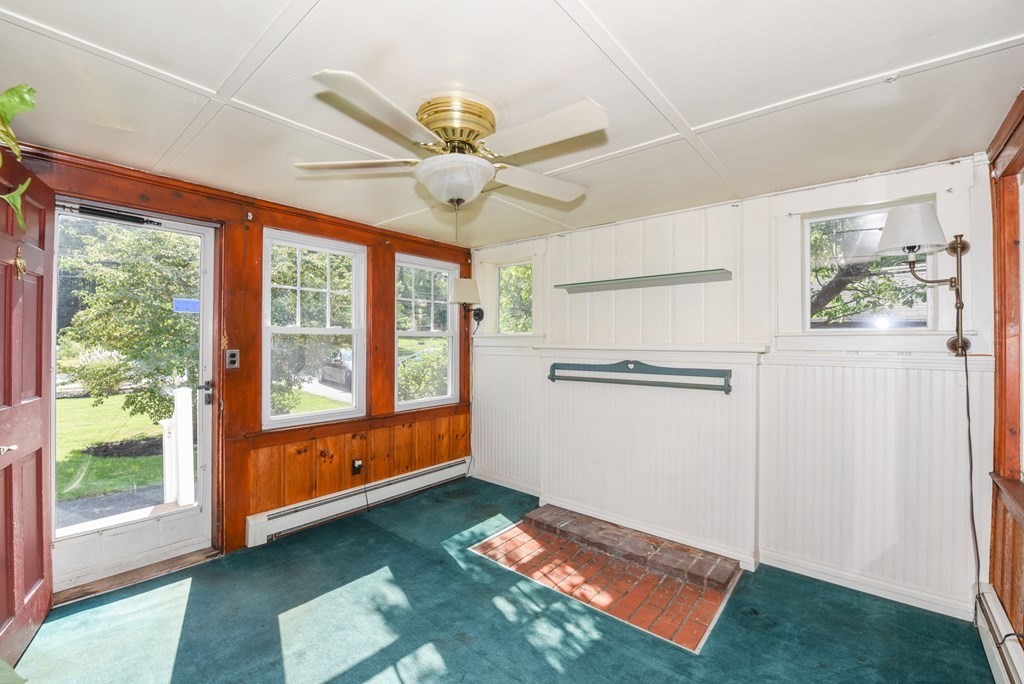 375 Main Street Townsend, MA 01474 - Photo 4 of 22 Gallery Image 4