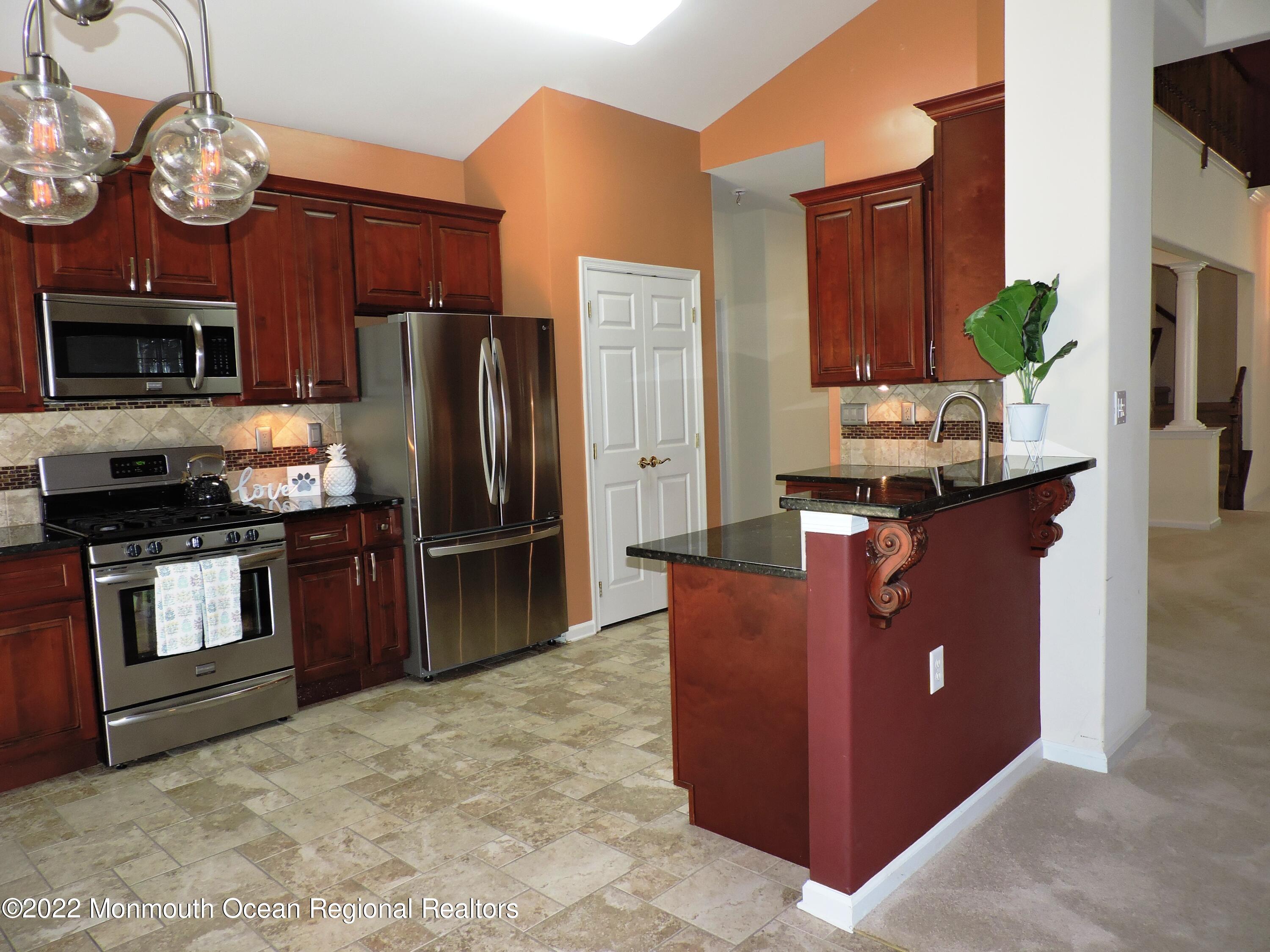 46 Drayton Road Manchester Township, NJ 08759 - Photo 11 of 43 46 DRAYTON ROAD 033