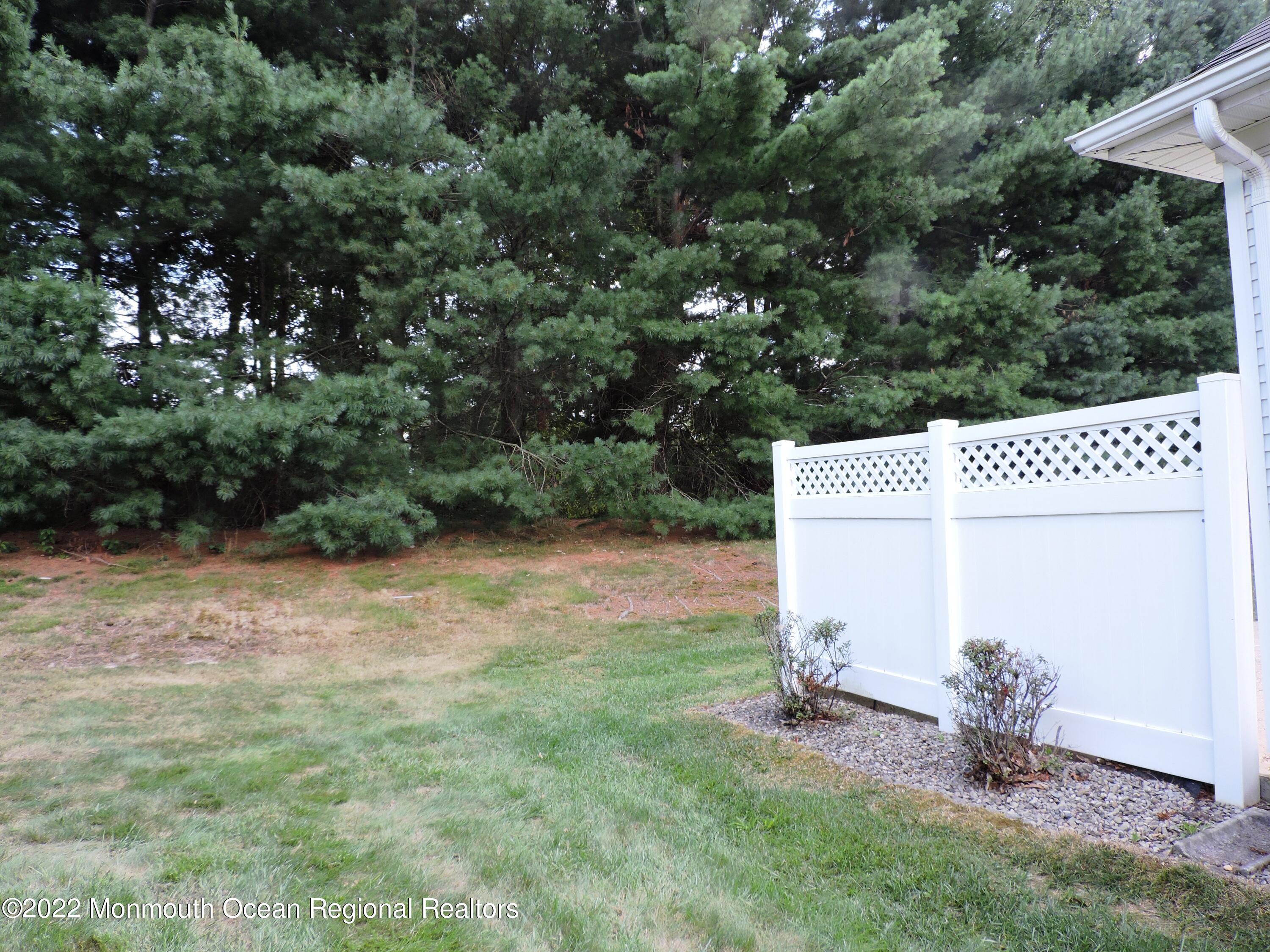 46 Drayton Road Manchester Township, NJ 08759 - Photo 6 of 43 46 DRAYTON ROAD 008