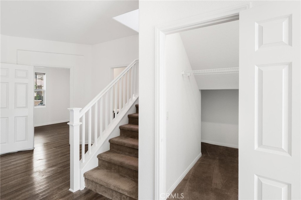 20765 Barn Road Riverside, CA 92507 - Photo 5 of 56 a view of an entryway with wooden floor