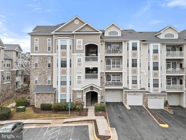 $320,000 | 506 Sunset View Terrace Southeast, Unit 302, Leesburg, VA 20175