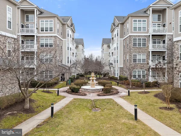 $320,000 | 506 Sunset View Terrace Southeast, Unit 302, Leesburg, VA 20175