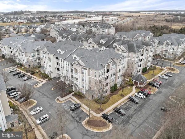 $320,000 | 506 Sunset View Terrace Southeast, Unit 302, Leesburg, VA 20175