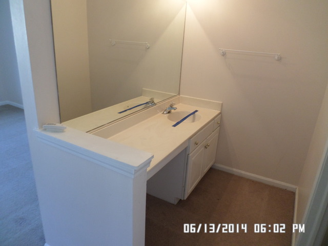 8124 Ripple Ridge Darien, IL 60561 - Photo 7 of 10 a utility room with dryer and washer