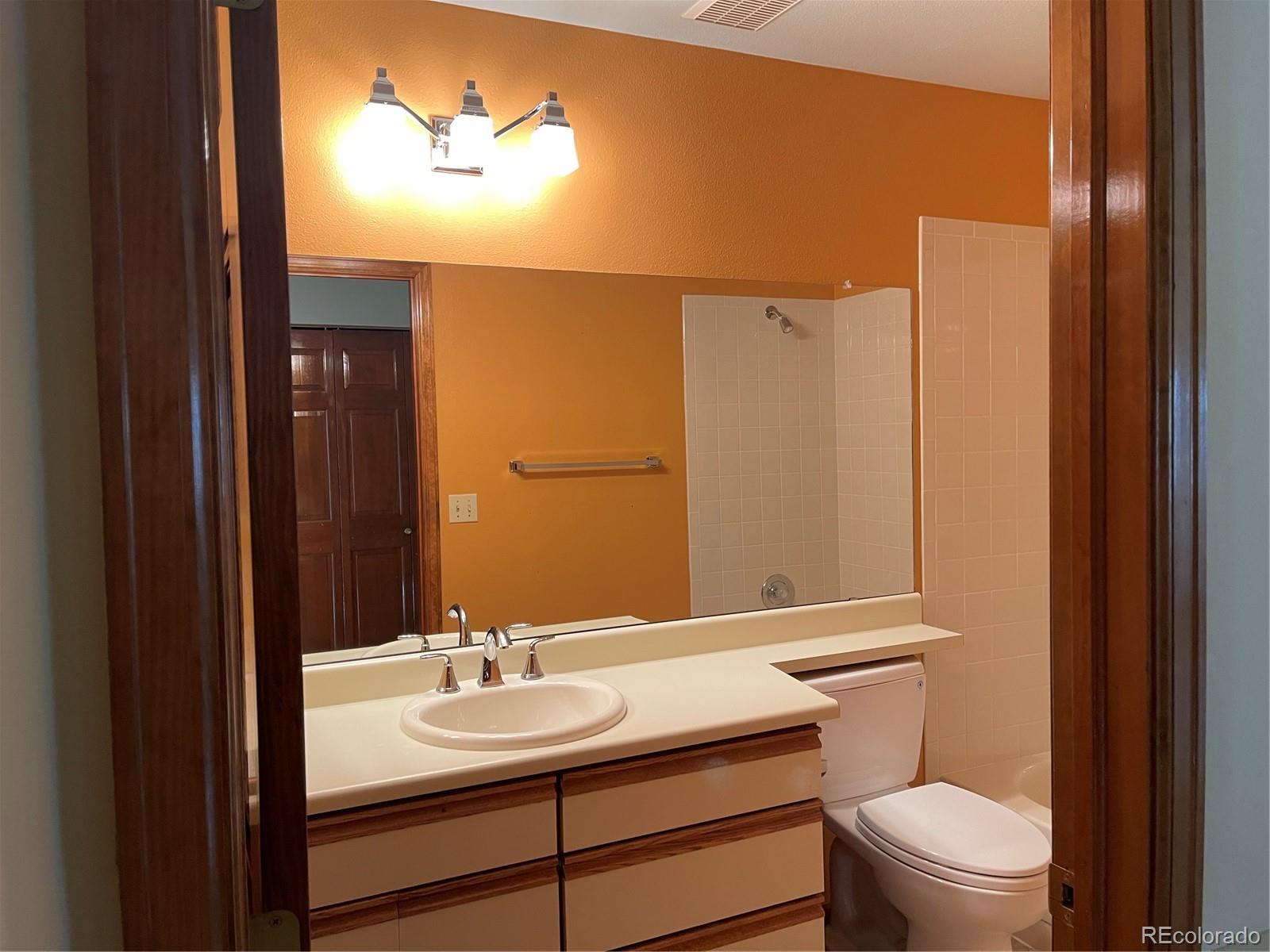 23 Sutherland Court Highlands Ranch, CO 80130 - Photo 22 of 37 Gallery Image 22