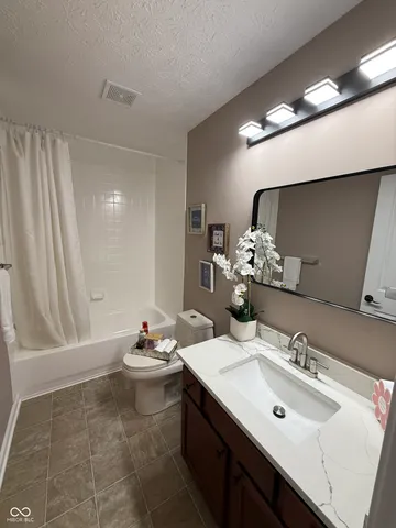 $398,900 | 15009 Montclair Drive, Westfield, IN 46074