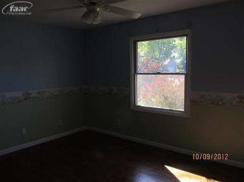 8140 Potter Road Flushing, MI 48433 - Photo 7 of 11 20183289-6.JPG