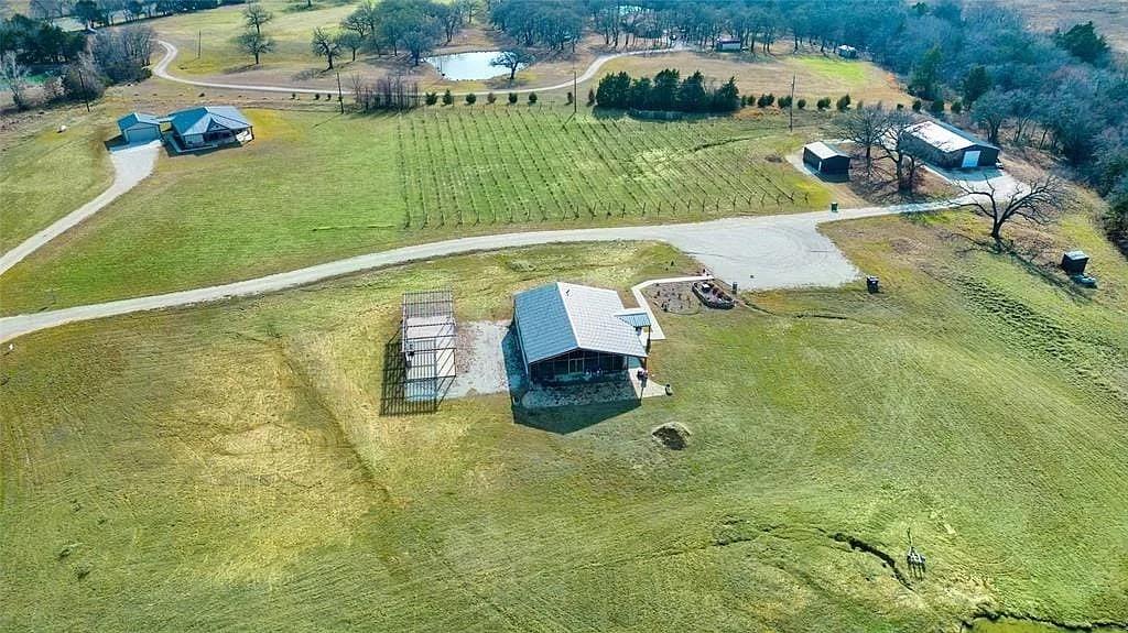 125 Heritage Road Gordonville, TX 76245 - Photo 15 of 40 a view of swimming pool