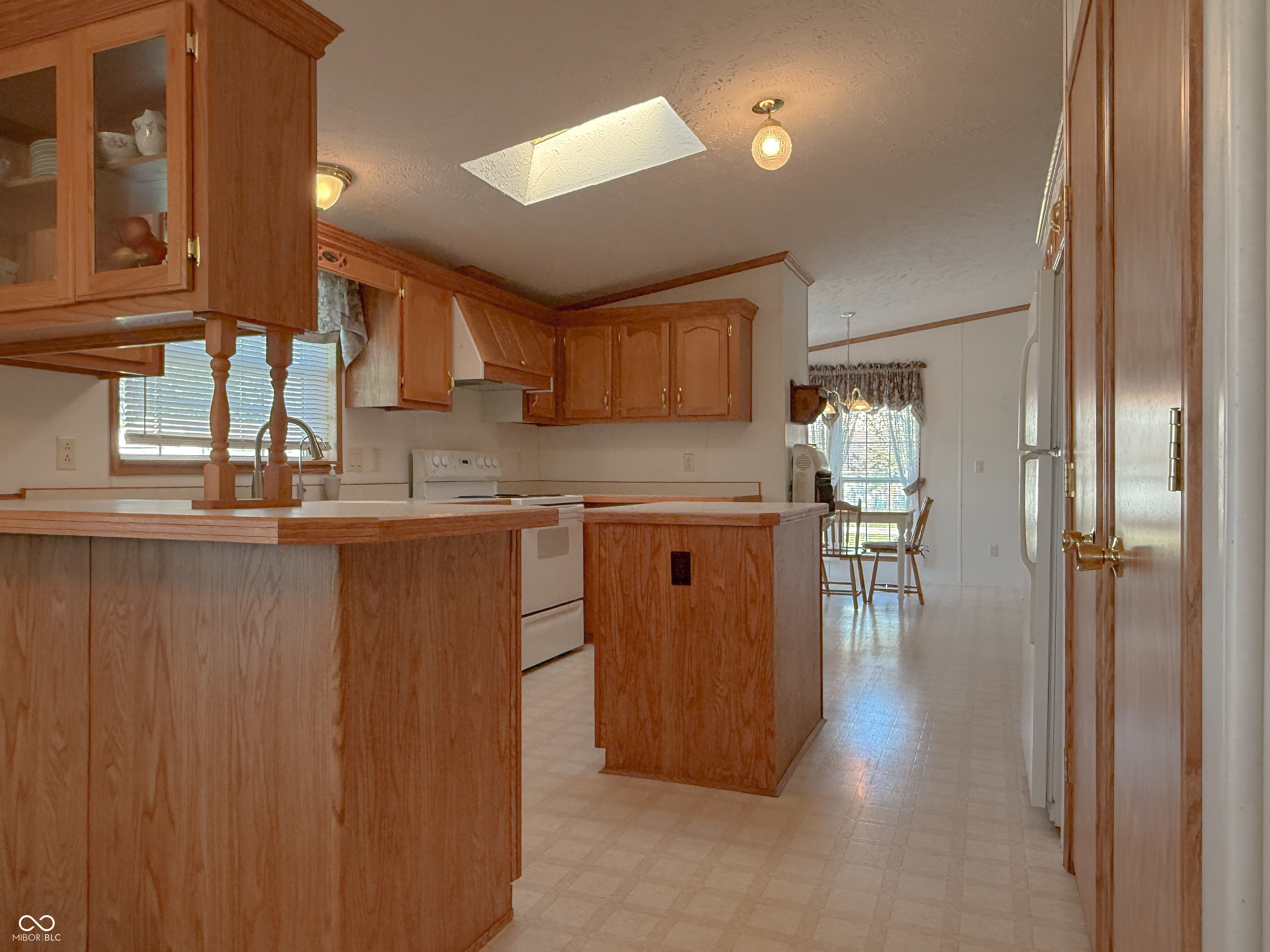 615 High Street Hope, IN 47246 - Photo 8 of 18