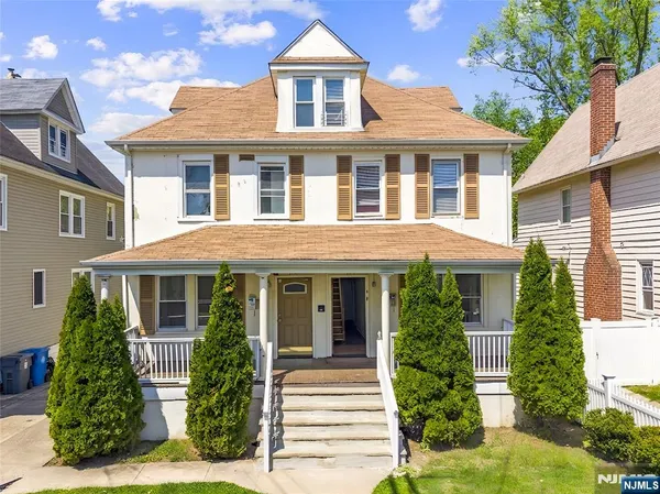 $2,400 | 130 Park Avenue, Unit 1L, Englewood, NJ 07631