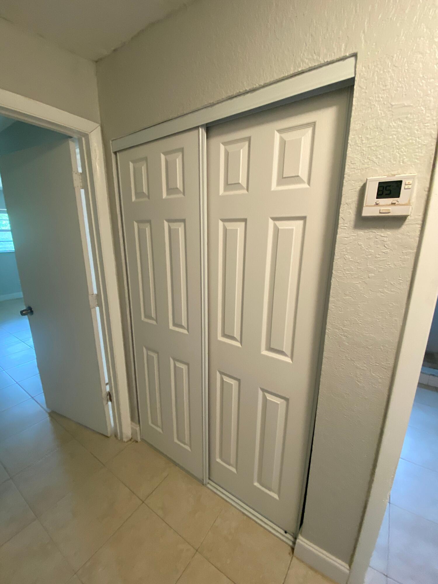 4327 Cocoanut Road West Palm Beach, FL 33406 - Photo 11 of 24