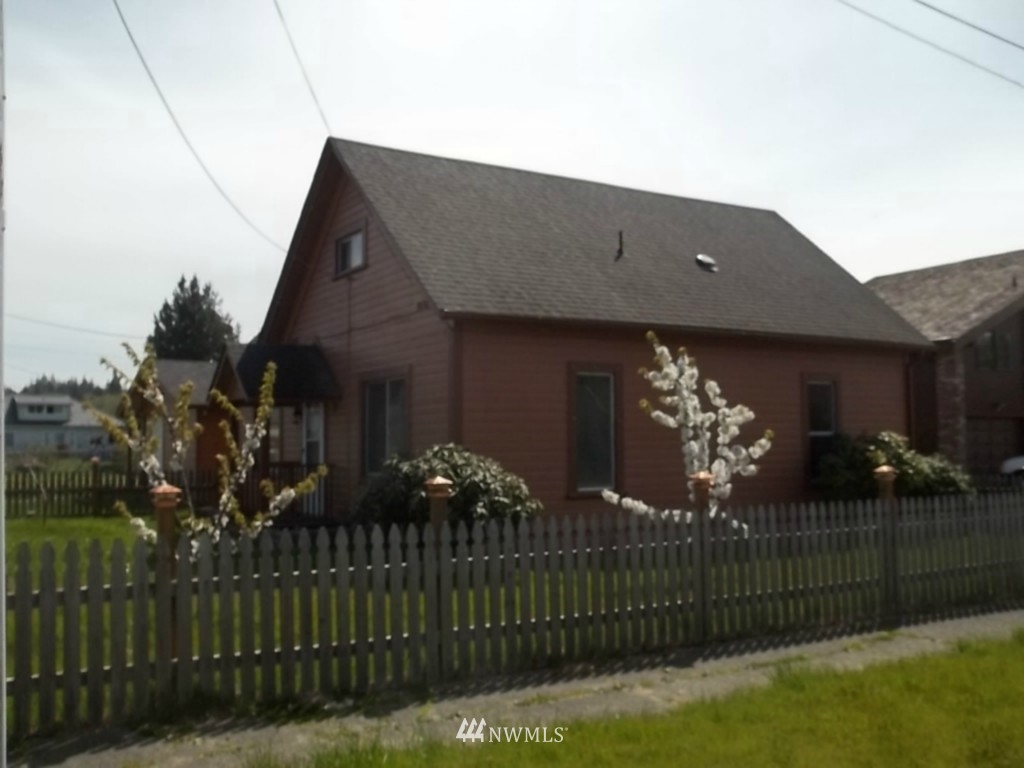 904 5th Street Cosmopolis, WA 98537 - Photo 2 of 9 Gallery Image 2