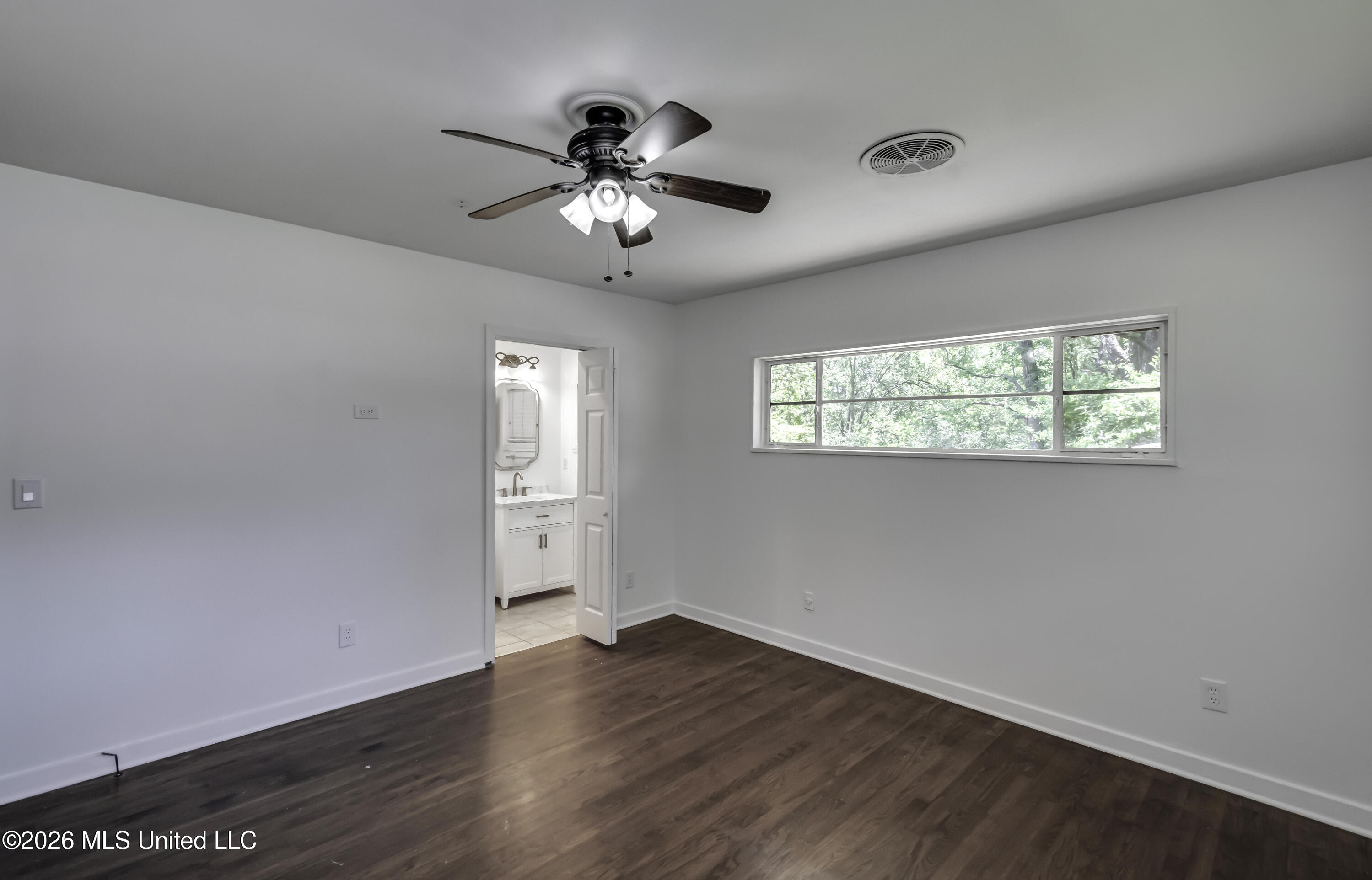 2051 Meadowbrook Road Jackson, MS 39211 - Photo 35 of 49 2051 Meadowbrook--54