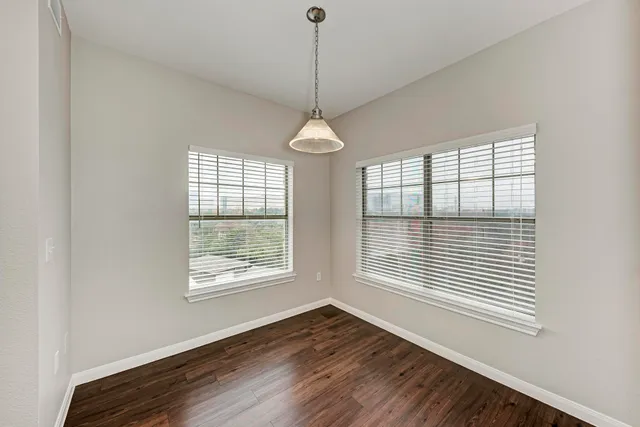 $1,450 | 2320 Gracy Farms Lane, Unit 633, Austin, TX 78758