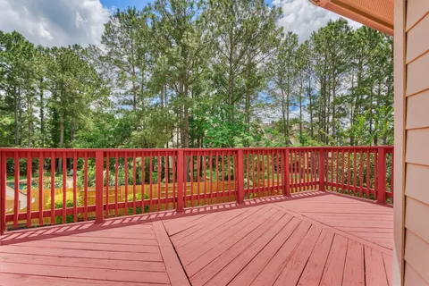 $750,000 | 11 East French Oaks Circle, The Woodlands, TX 77382