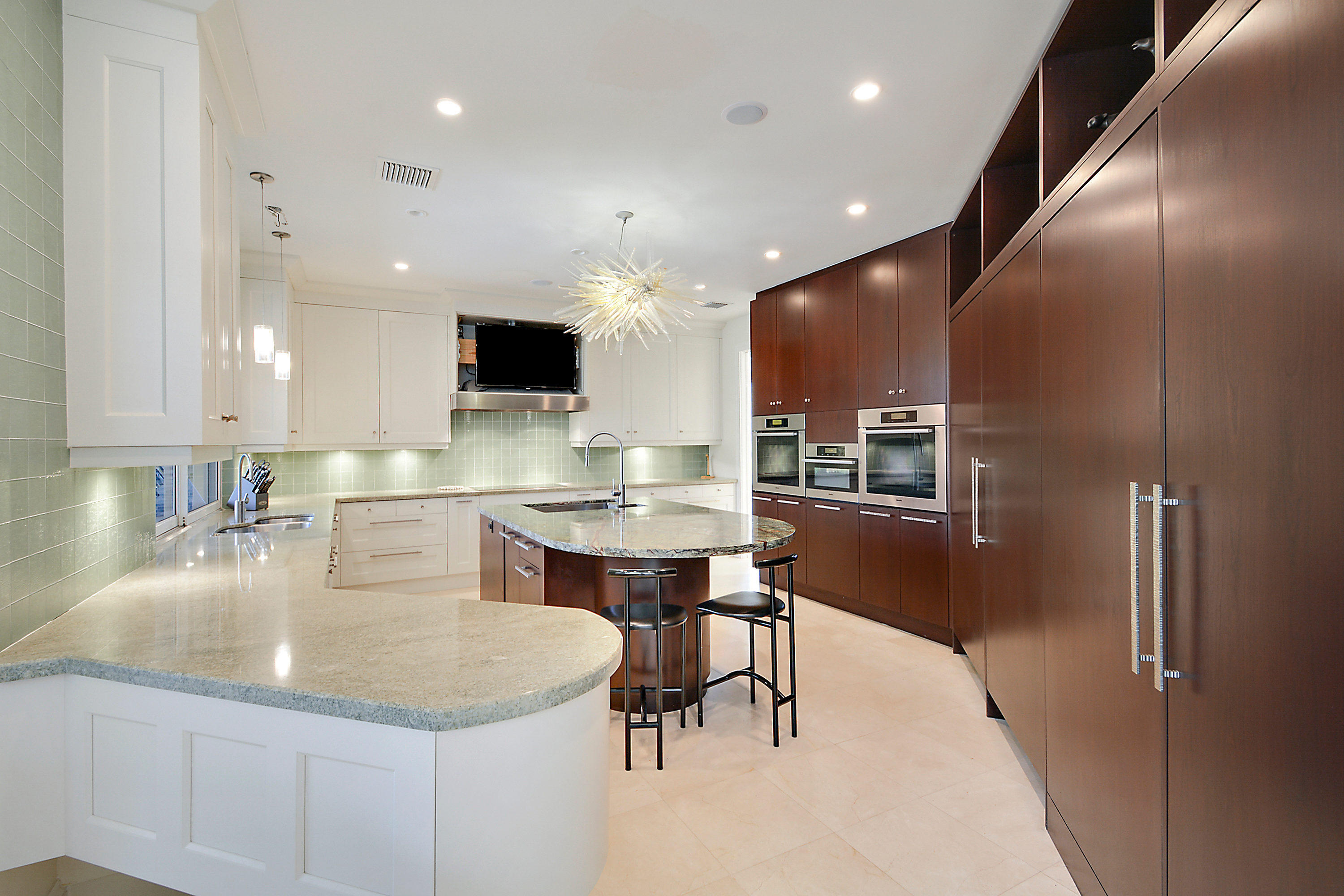 17017 Brookwood Drive Boca Raton, FL 33496 - Photo 6 of 27 Kitchen