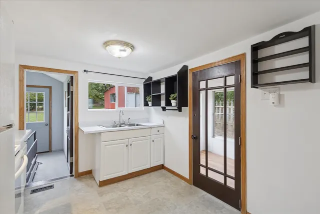 $199,900 | 2821 West Court Street, Janesville, WI 53548