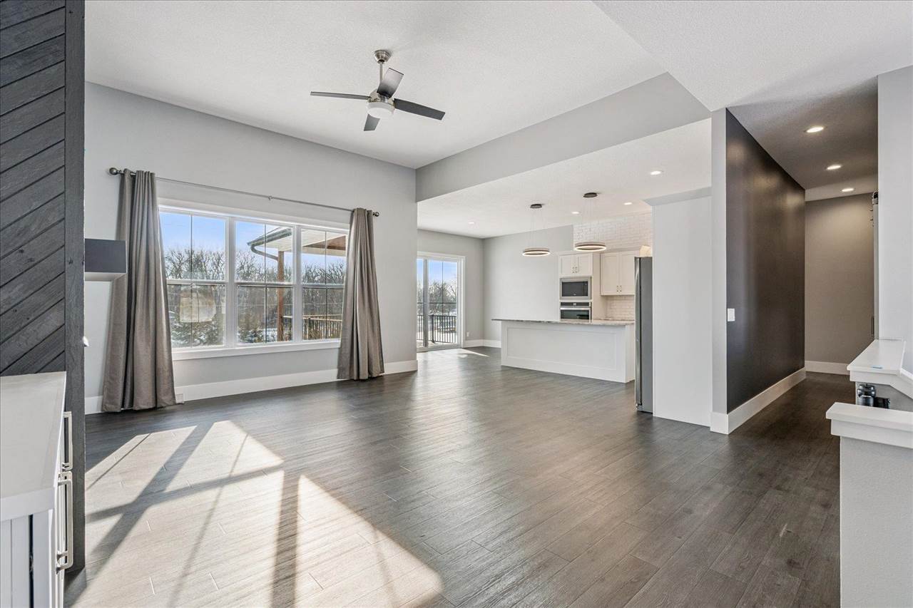 9243 Feather Ridge Pass Cedar Rapids, IA 52411 - Photo 7 of 48 Gallery Image 7