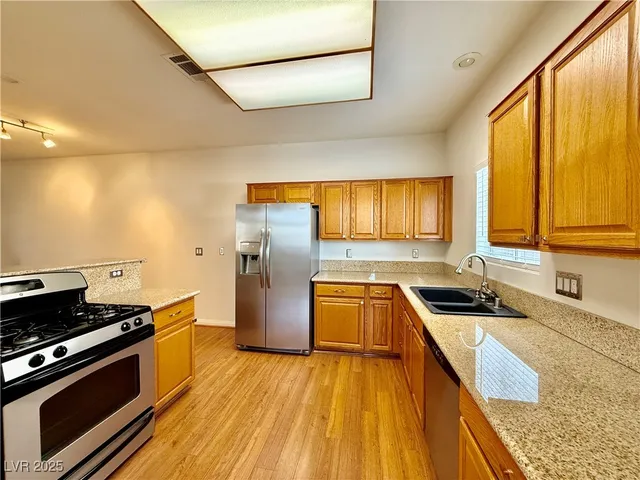 $1,995 | 1802 Ellisworth Place, Henderson, NV 89074