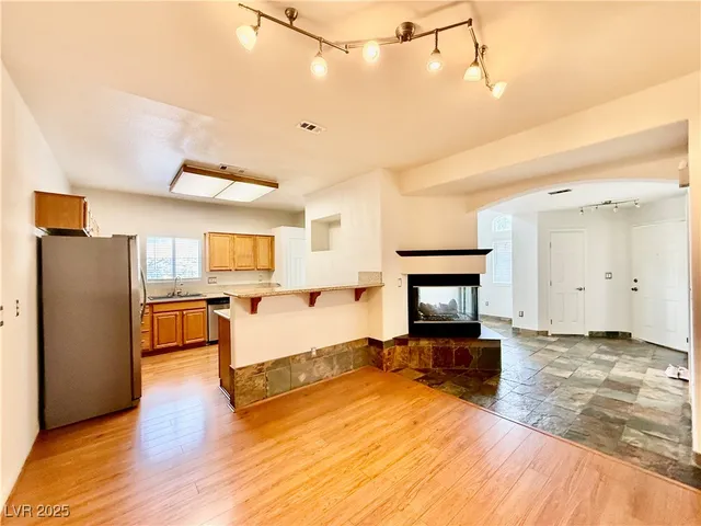 $1,995 | 1802 Ellisworth Place, Henderson, NV 89074