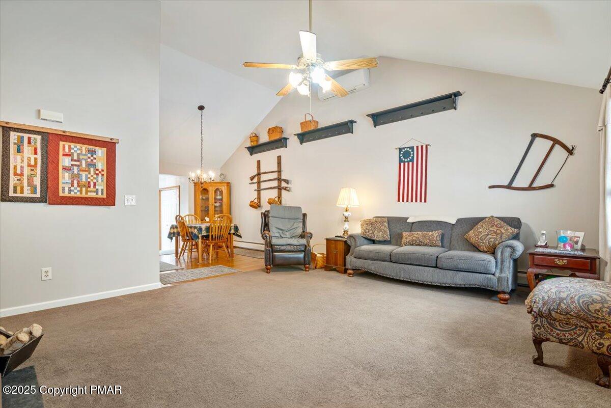 626 Watercrest Avenue Effort, PA 18330 - Photo 22 of 45 Living room