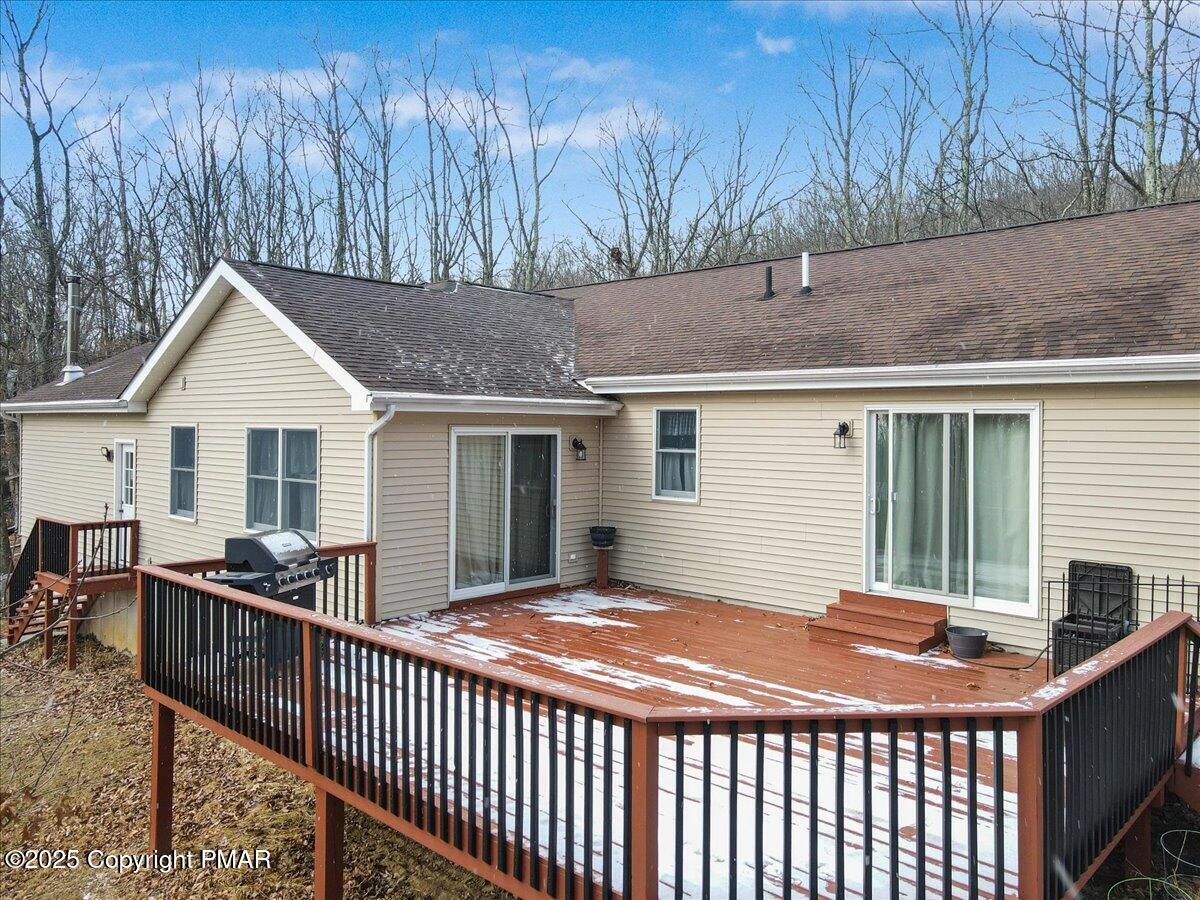626 Watercrest Avenue Effort, PA 18330 - Photo 5 of 45 Rear deck