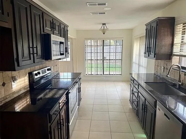 $2,800 | 2807 Longhorn Trail, Grapevine, TX 76051