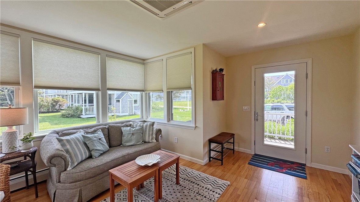 1720 Corn Neck Road Block Island, RI 02807 - Photo 8 of 37 Entry Level Den