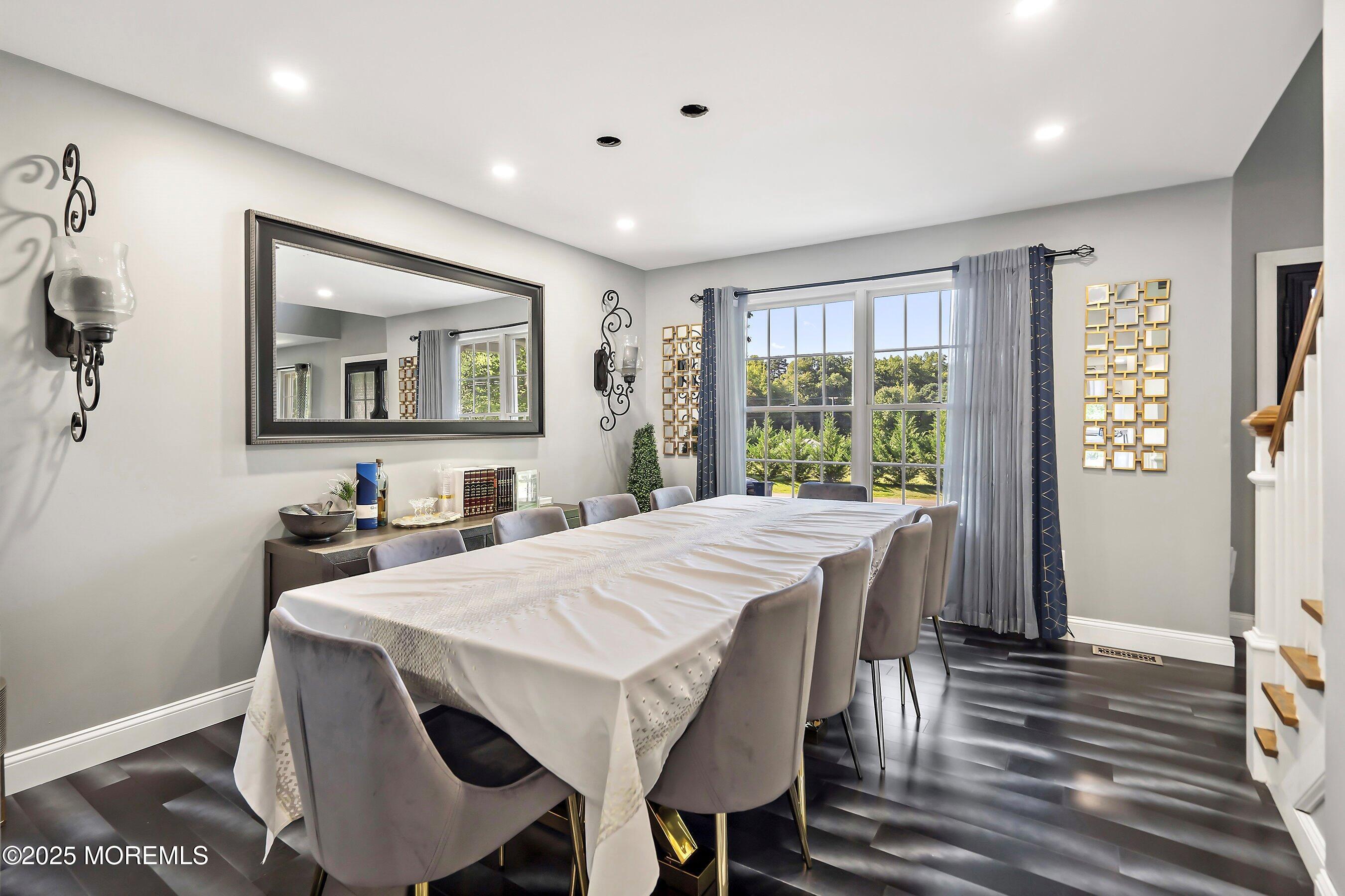 657 Rodriguez Lane Jackson, NJ 08527 - Photo 11 of 42 13-Dining 1B