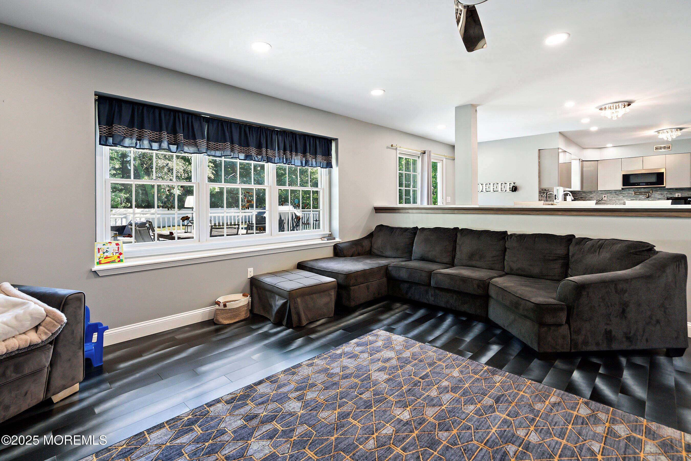 657 Rodriguez Lane Jackson, NJ 08527 - Photo 13 of 42 15-Family 1B