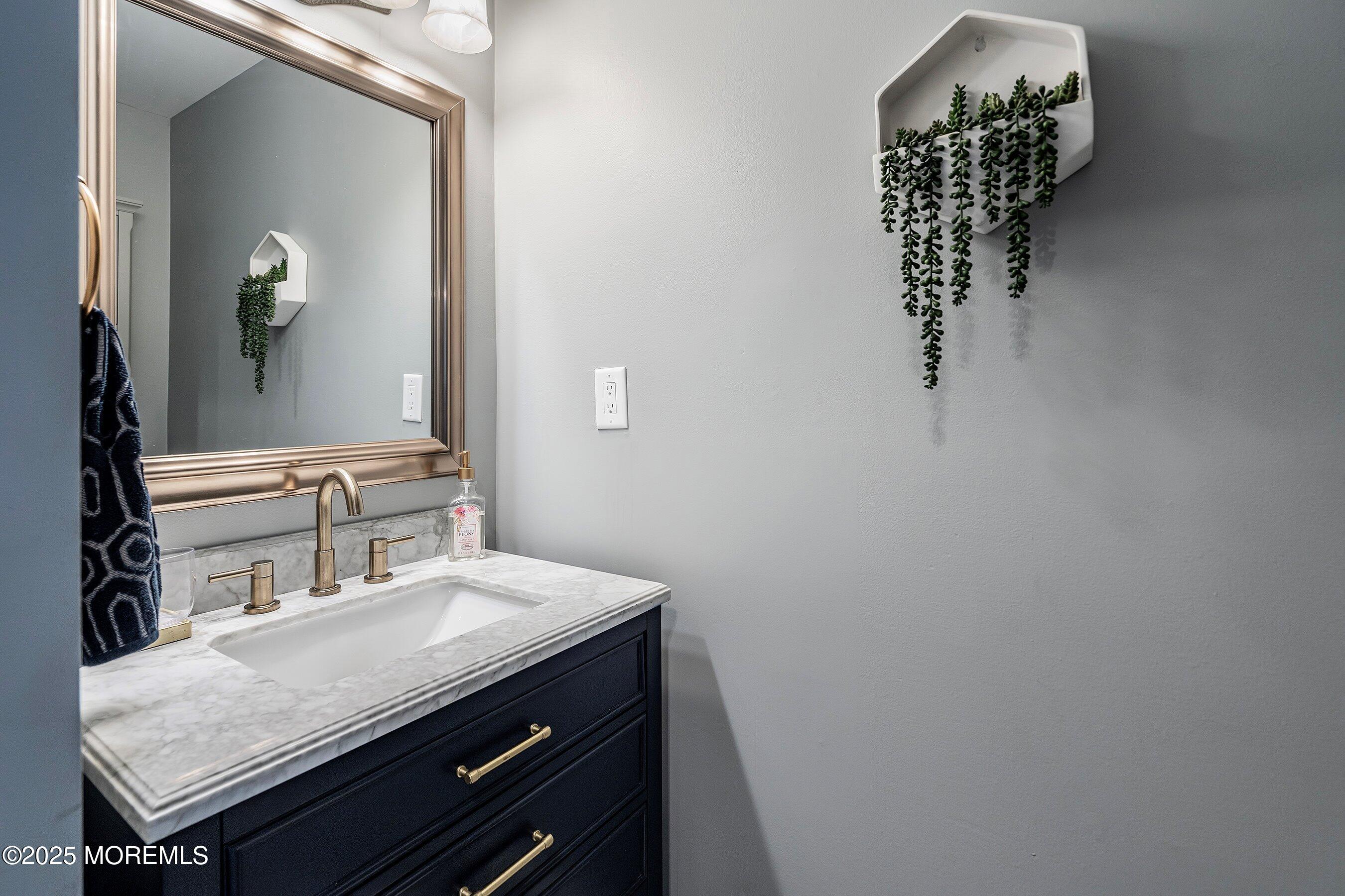 657 Rodriguez Lane Jackson, NJ 08527 - Photo 19 of 42 21-Bath 2