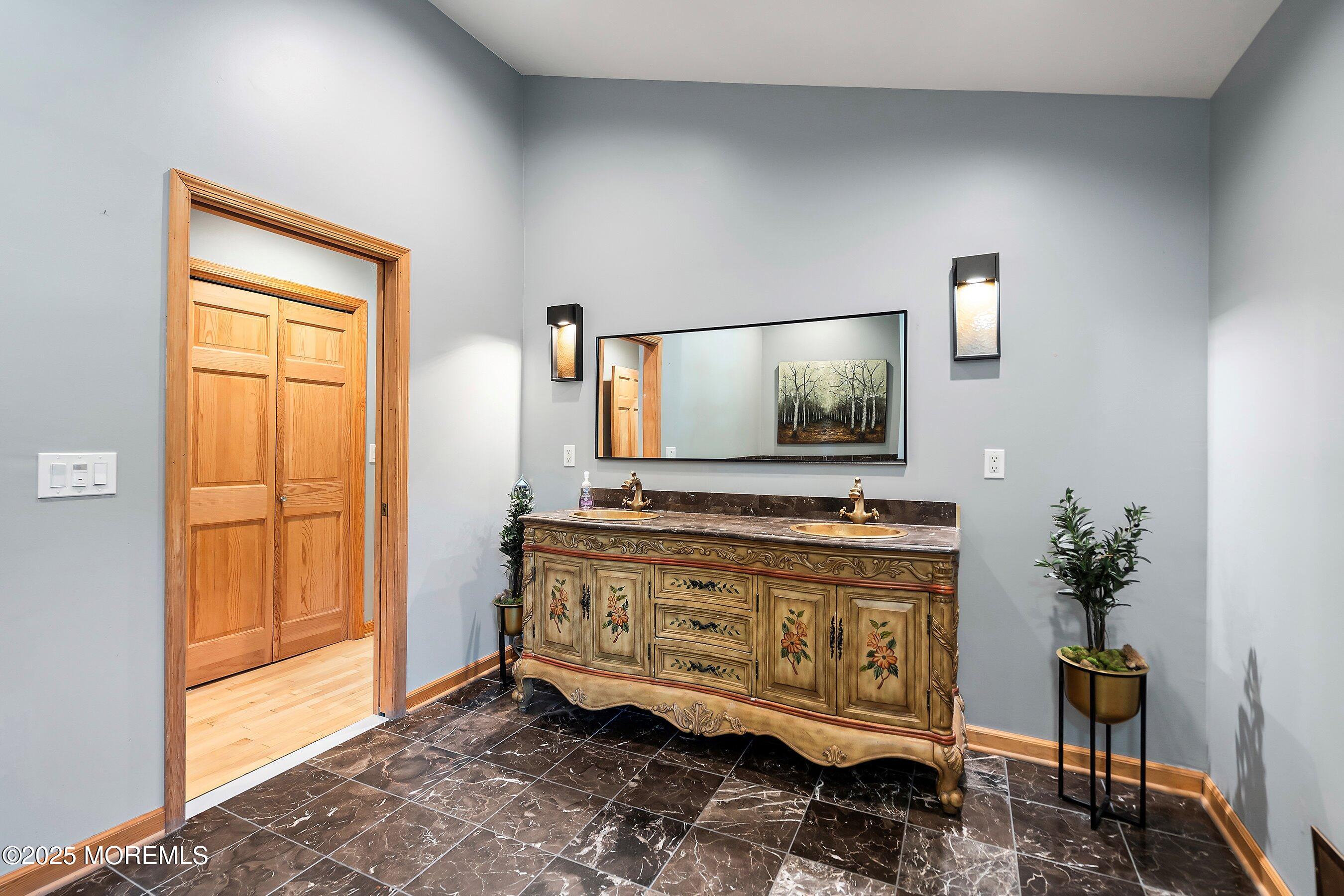 657 Rodriguez Lane Jackson, NJ 08527 - Photo 28 of 42 30-Bath 3B