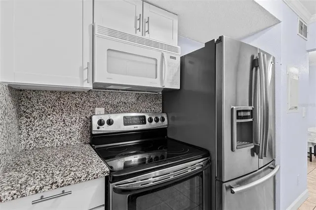 $1,700 | 1813 Bough Avenue, Unit B, Clearwater, FL 33760