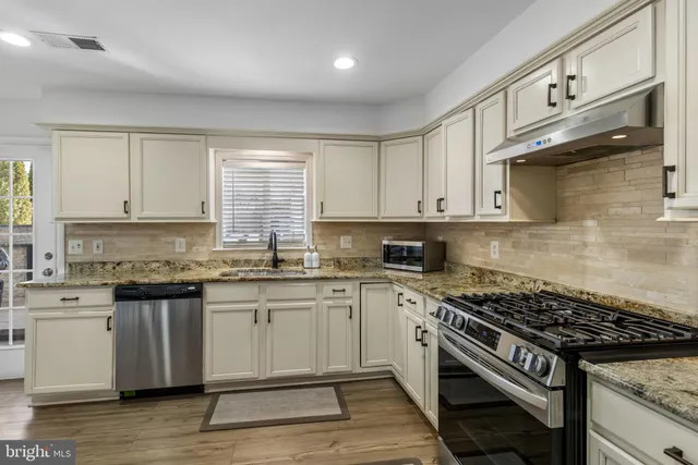 $649,900 | 117 Polk Drive, Manassas Park, VA 20111