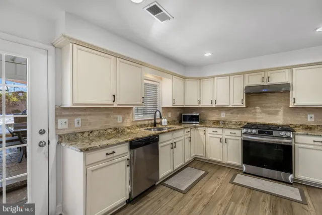 $649,900 | 117 Polk Drive, Manassas Park, VA 20111