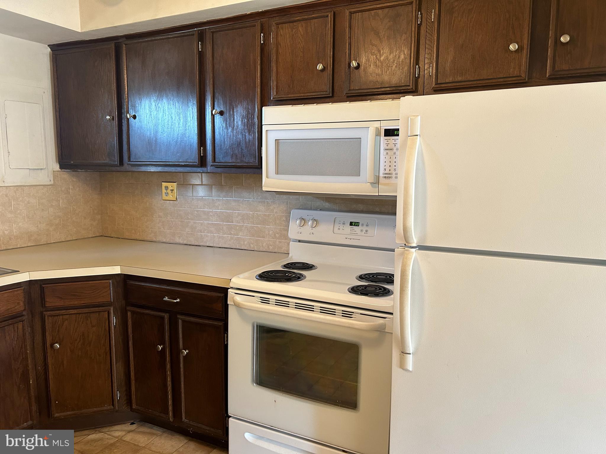 1601 Wogan Road York, PA 17404 - Photo 3 of 12 Gallery Image 3