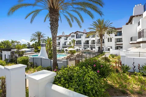 $750,000 | 7310 Estrella De Mar Road, Unit 18, Carlsbad, CA 92009