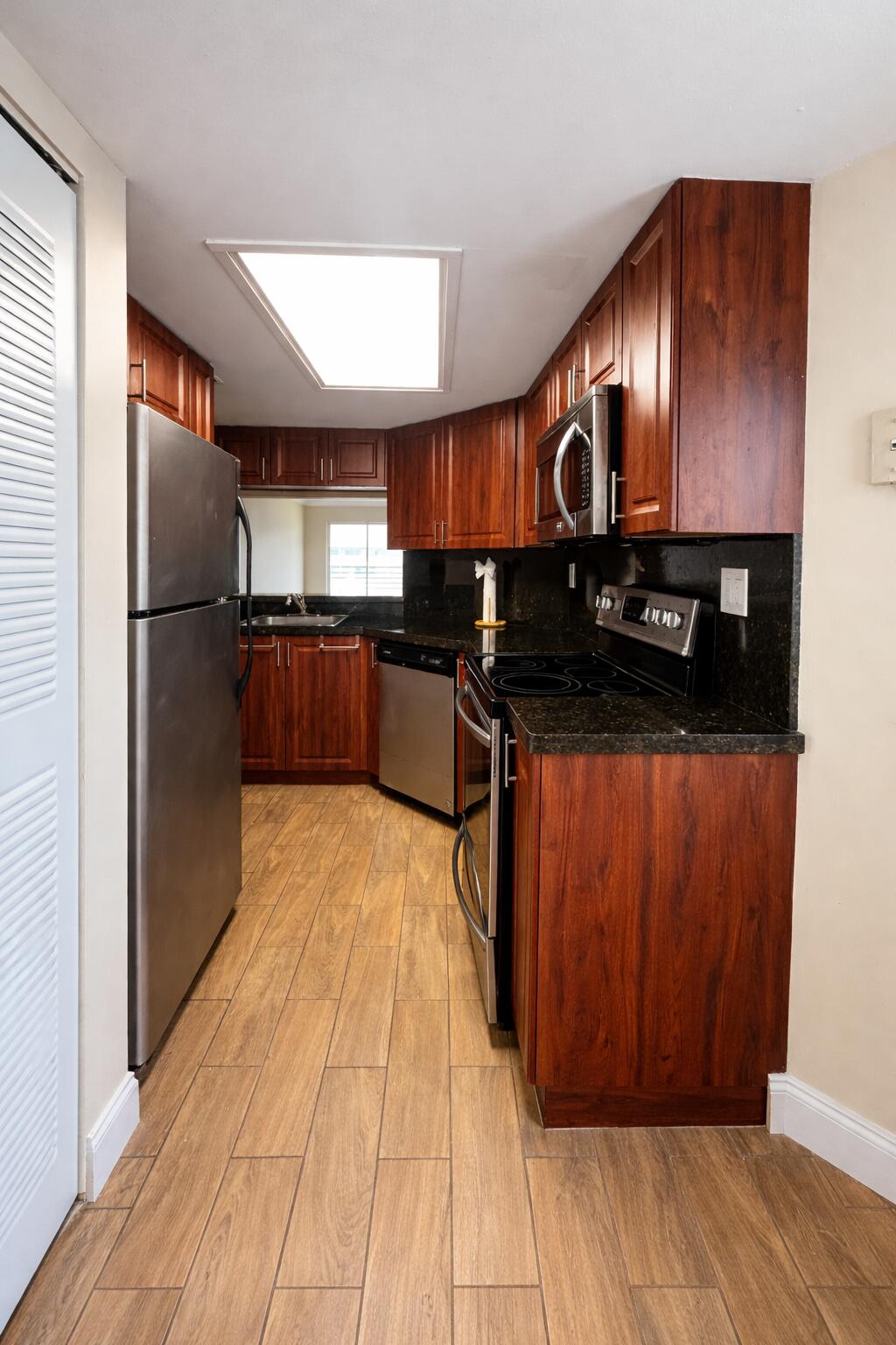 2837 North Course Drive, Unit 202 Pompano Beach, FL 33069 - Photo 2 of 15 ChatGPT Image Apr 8, 2026, 06_34_55 PM